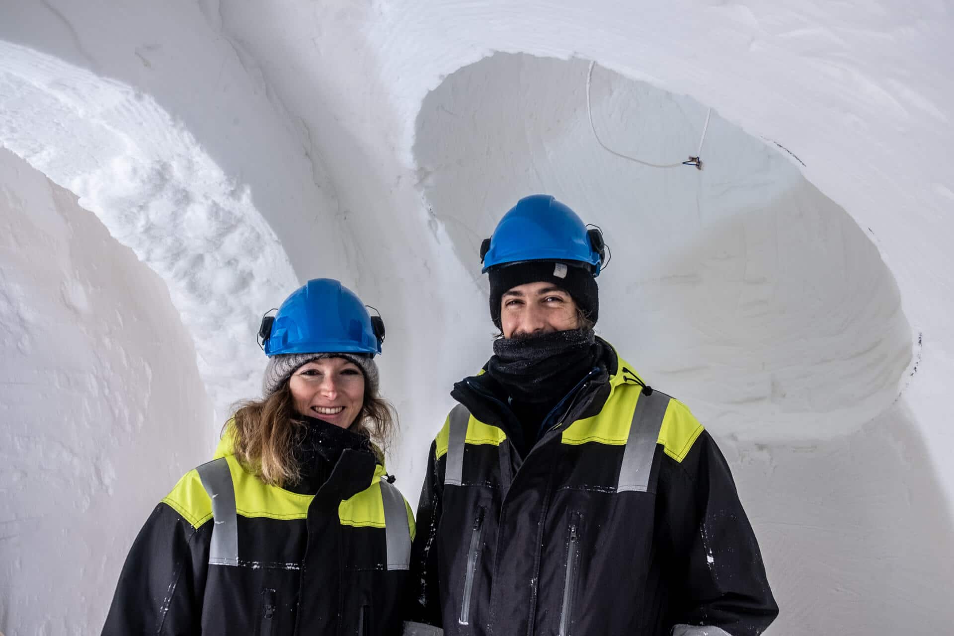 Anja Kilian Und Wolfgang L Chow Arbeiten Bei C Im Icehotel