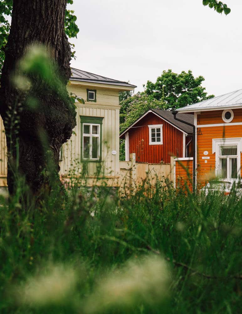 rote Holzhäuser Auswandern nach Skandinavien